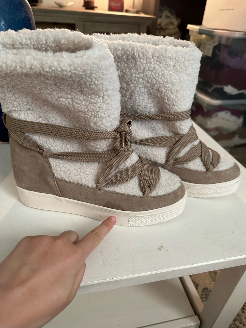 NWT Dolce Vita Wendel Wessa Sage Suede Shearling Platform Boots - 7.5